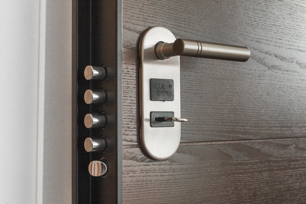 Få ekstra tryghed i hjemmet med en låsesmed i Værløse