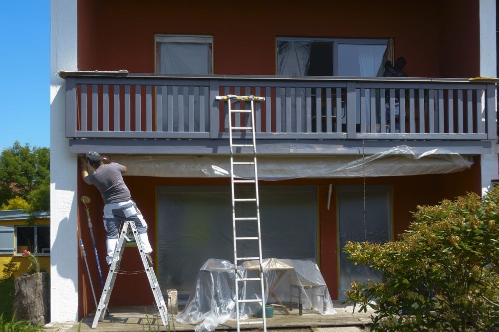 Guide til Maling af Loft - Gør Det Selv Eller Professionelt